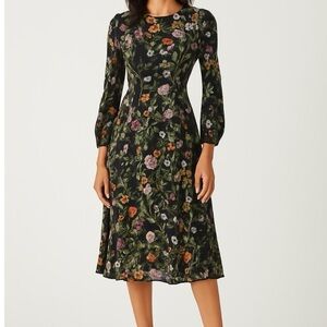 Ann Taylor LOFT Size 00 Petite long sleeve Floral Cocktail Dress 
100% viscose